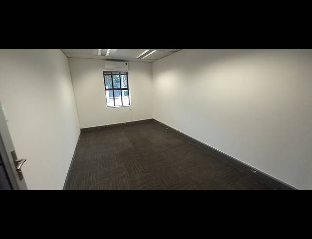 378M² OFFICE TO LET IN BRYANSTON